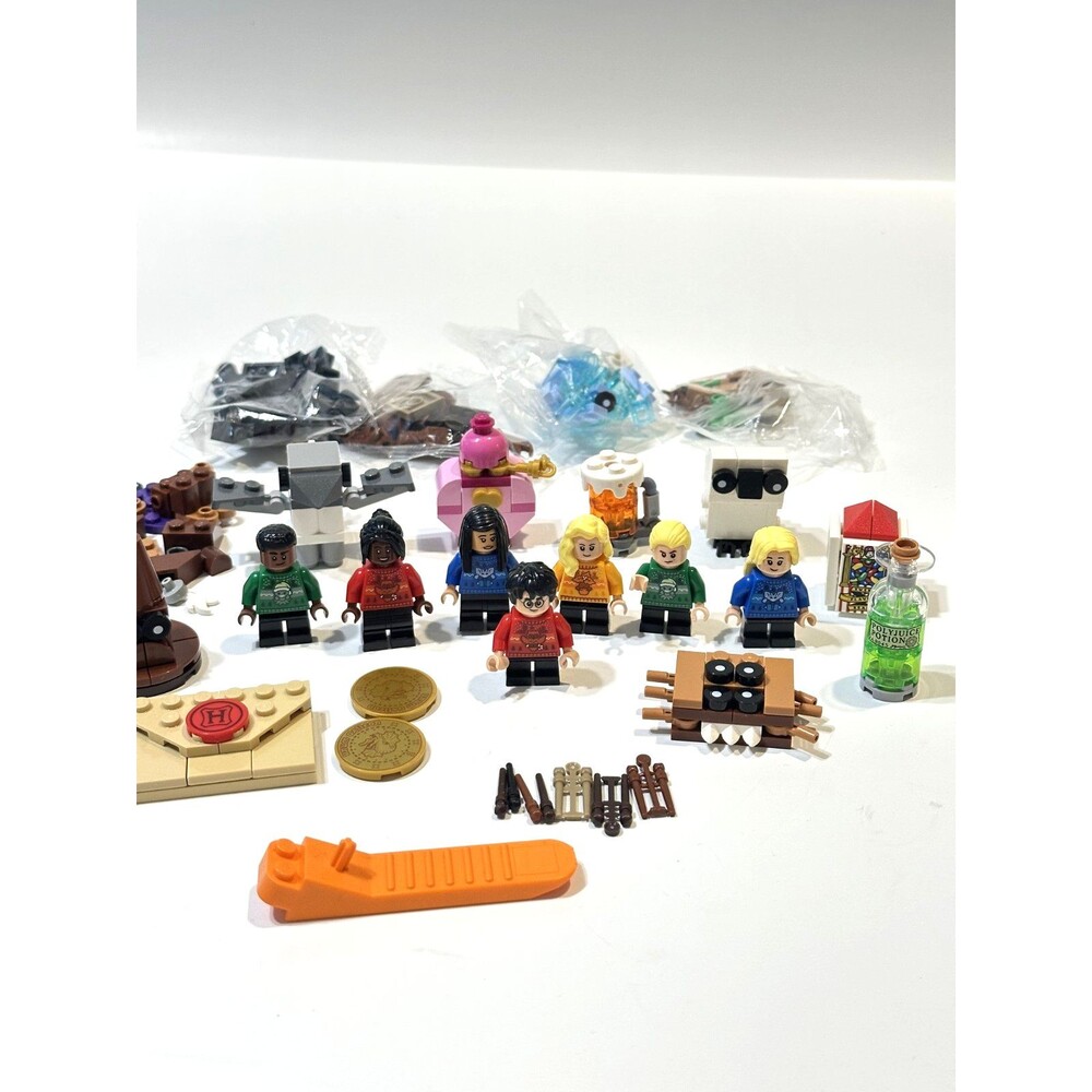 Lego Harry Potter Minifigure Lot 2025 Holiday Advent Calendar Christmas COMPLETE